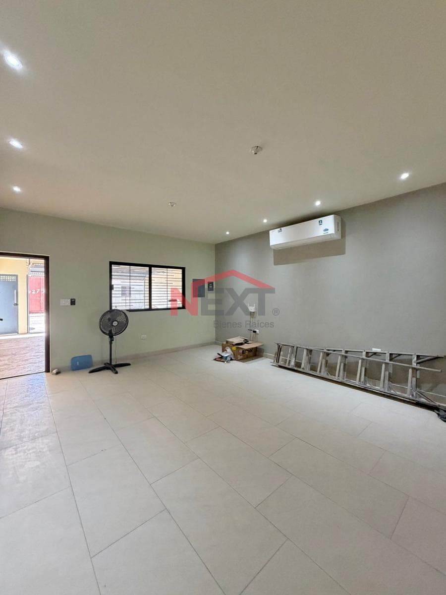 HOUSE FOR RENT IN THE BALDERRAMA NEIGHBORHOOD