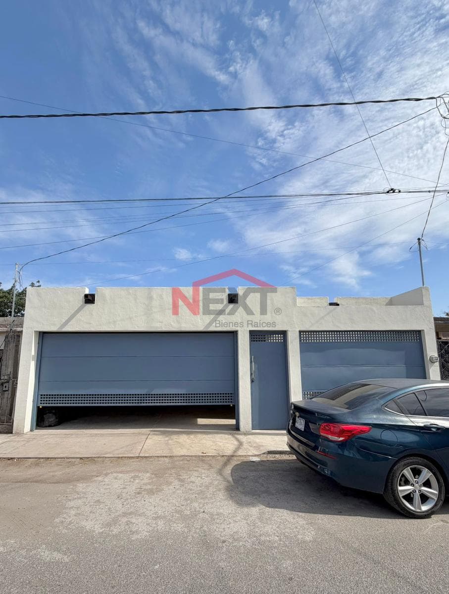 HOUSE FOR RENT IN THE BALDERRAMA NEIGHBORHOOD