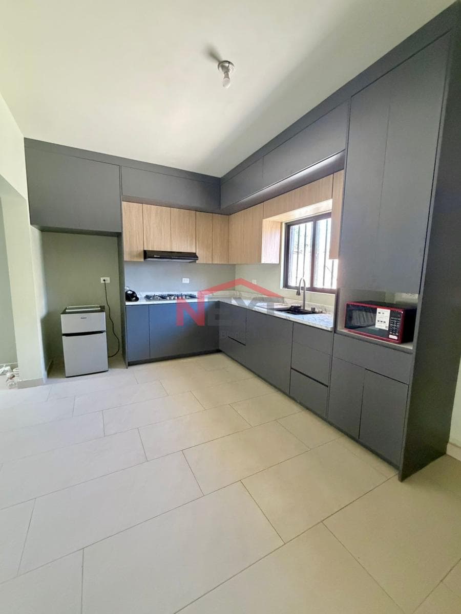 HOUSE FOR RENT IN THE BALDERRAMA NEIGHBORHOOD