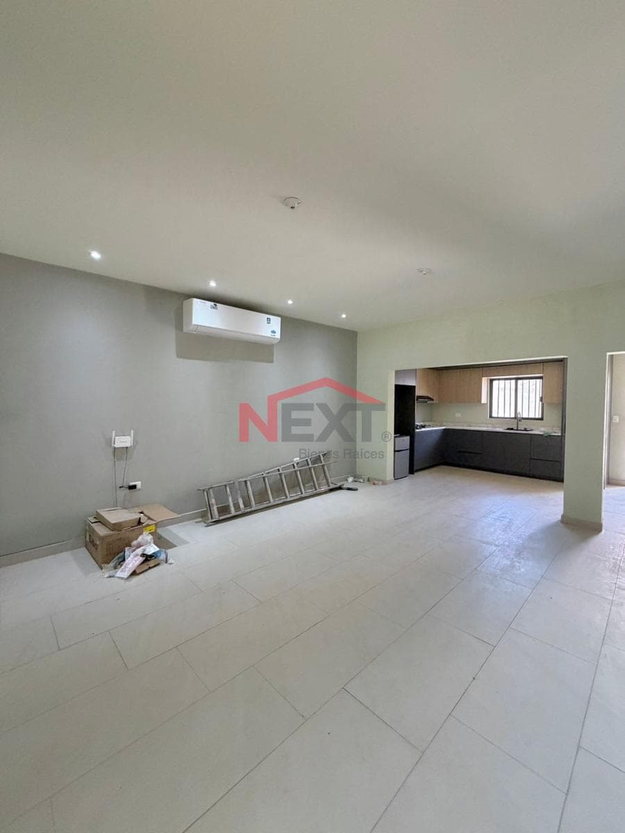 HOUSE FOR RENT IN THE BALDERRAMA NEIGHBORHOOD