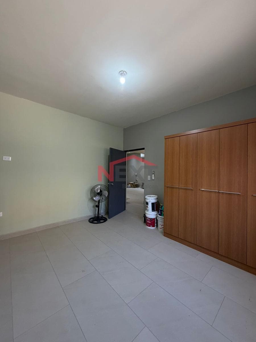 HOUSE FOR RENT IN THE BALDERRAMA NEIGHBORHOOD
