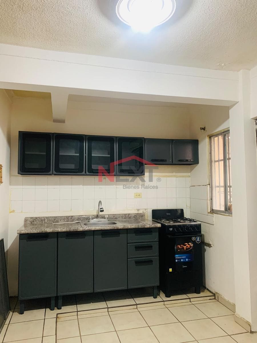 HOUSE FOR RENT IN COL. LAS LOMAS