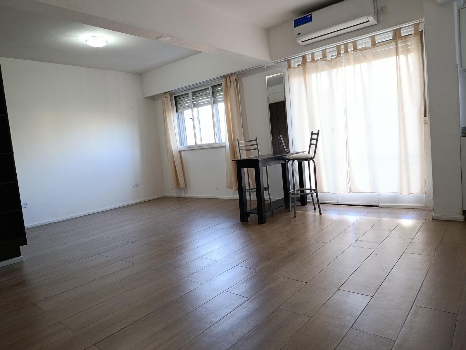 For Sale: Studio Apartment in San Telmo, Can Be Divided, 37 m²-