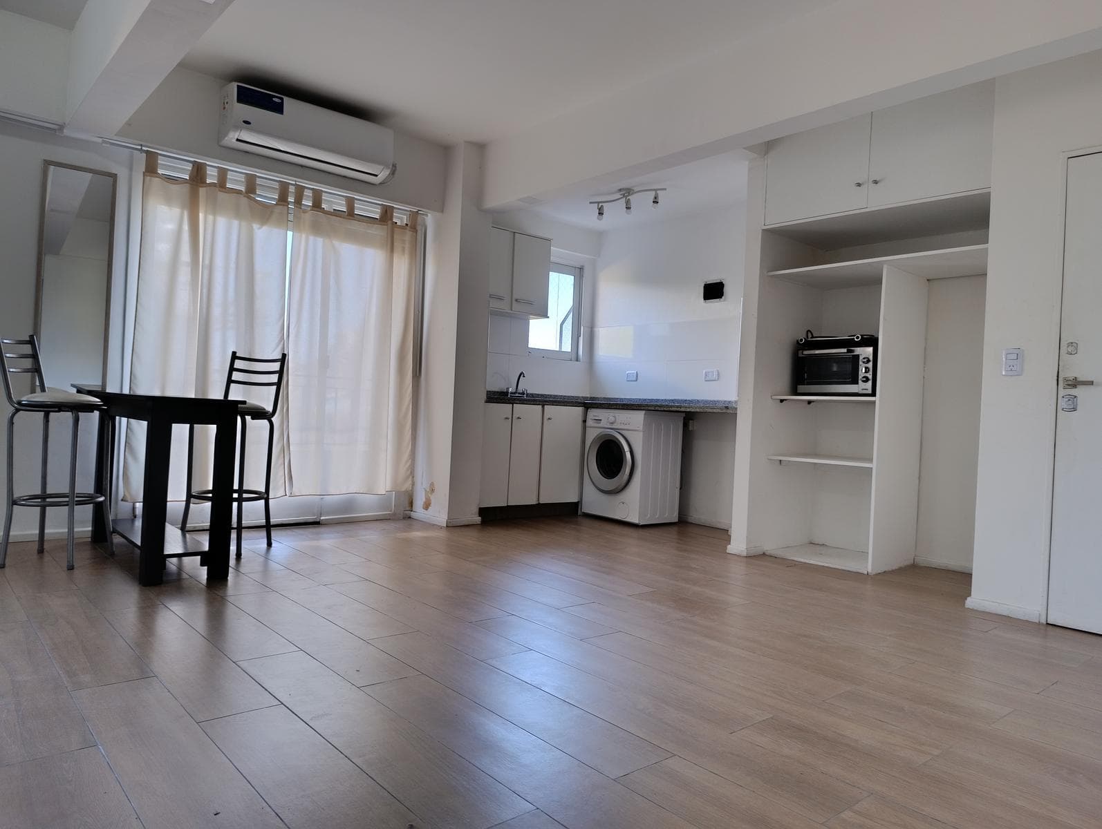 For Sale: Studio Apartment in San Telmo, Can Be Divided, 37 m²-