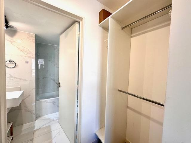 SHORT-TERM RENTAL: 2-ROOM APARTMENT WITH BALCONY AND GARAGE IN PALERMO