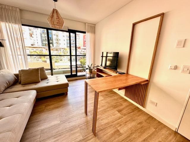 SHORT-TERM RENTAL: 2-ROOM APARTMENT WITH BALCONY AND GARAGE IN PALERMO