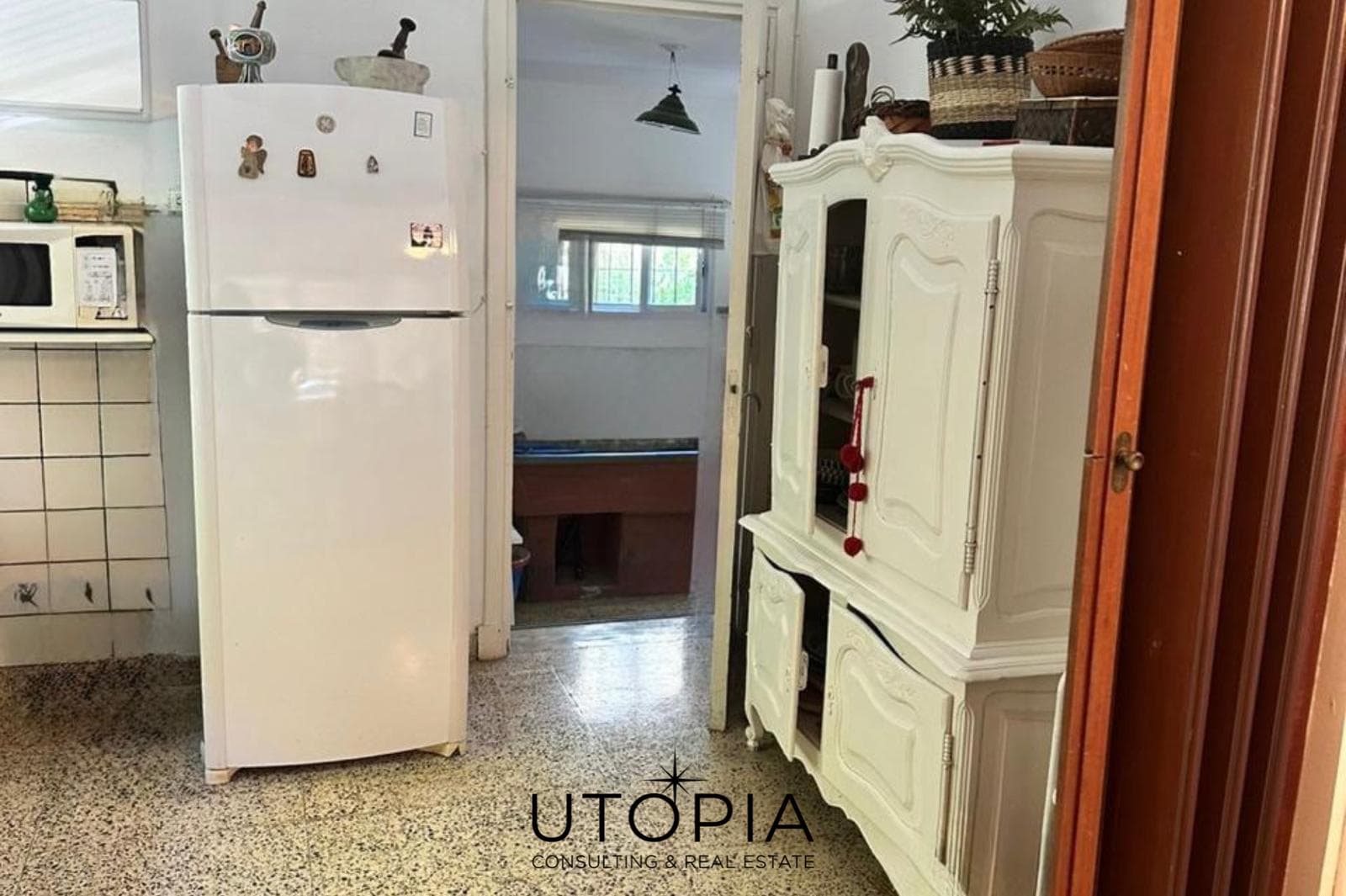 4-ROOM COUNTRY HOUSE FOR SALE IN EZEIZA