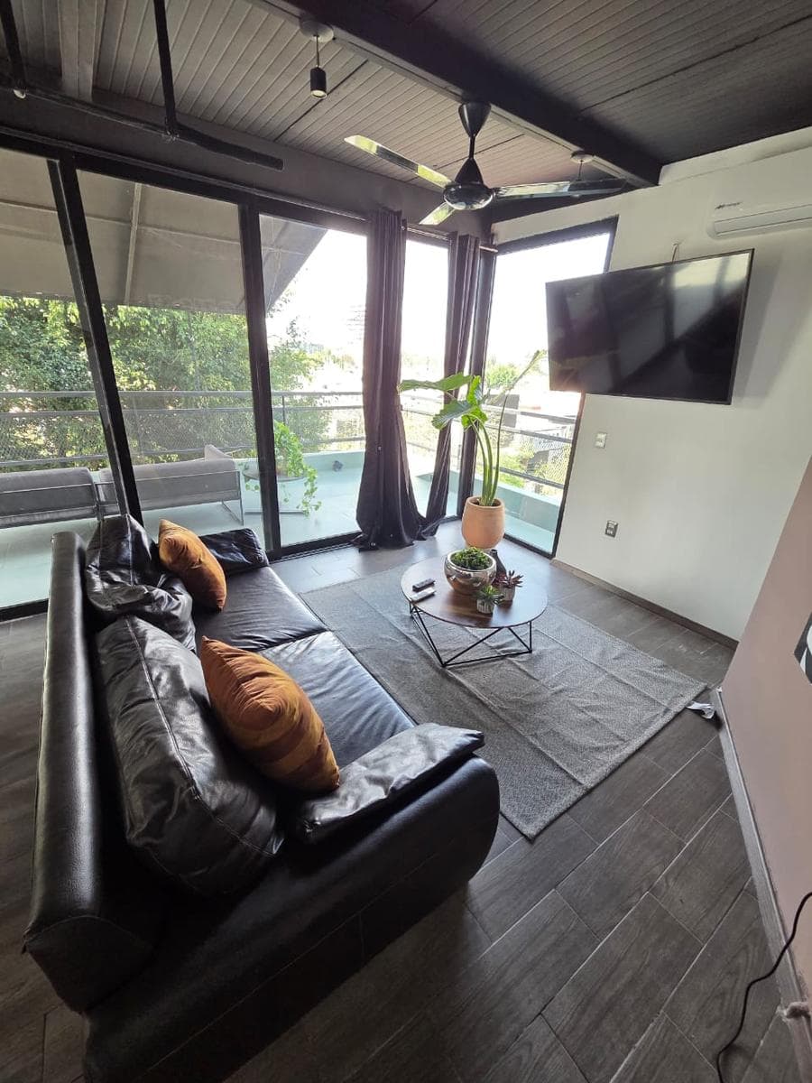 3-Level Penthouse for Sale with the Option of 2 Apartments | Ideal for Airbnb | Providencia