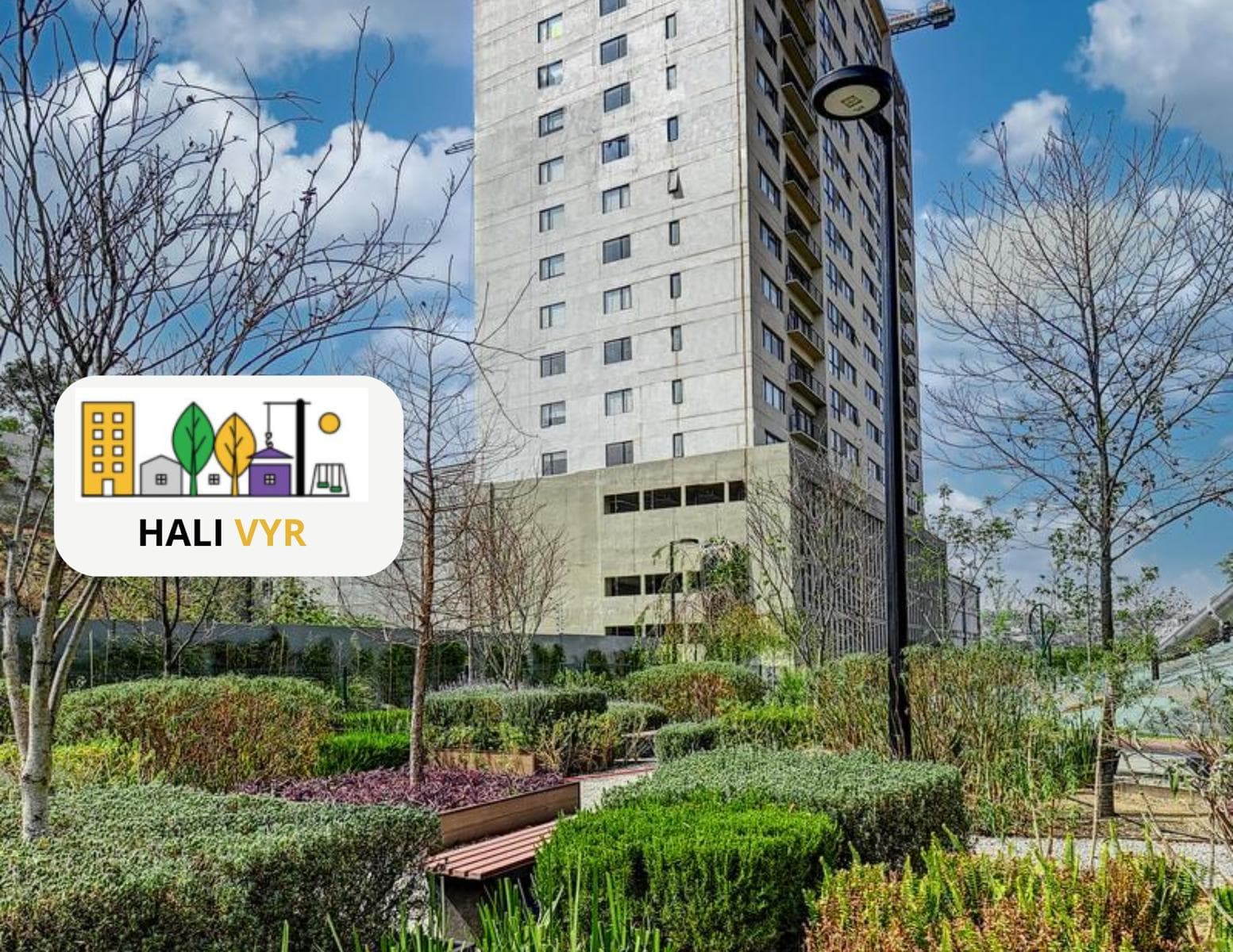 Apartment with a garden for sale in Cumbres de la Herradura, amenities, security, elevator