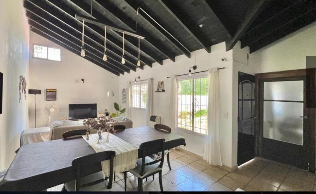 House in Presidente Derqui, Pilar