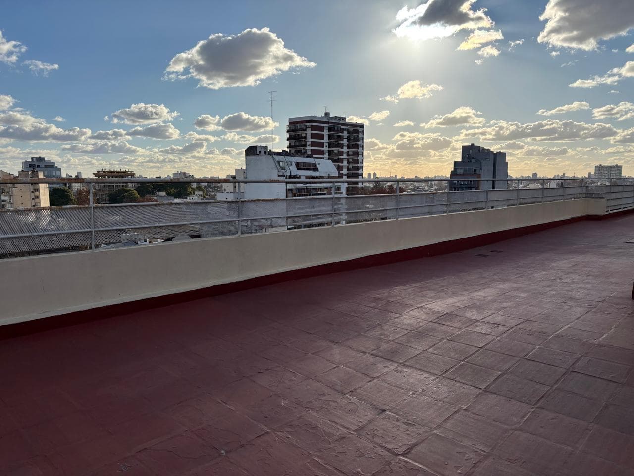 3-room apartment with a balcony in Vélez Sarsfield, with amenities.