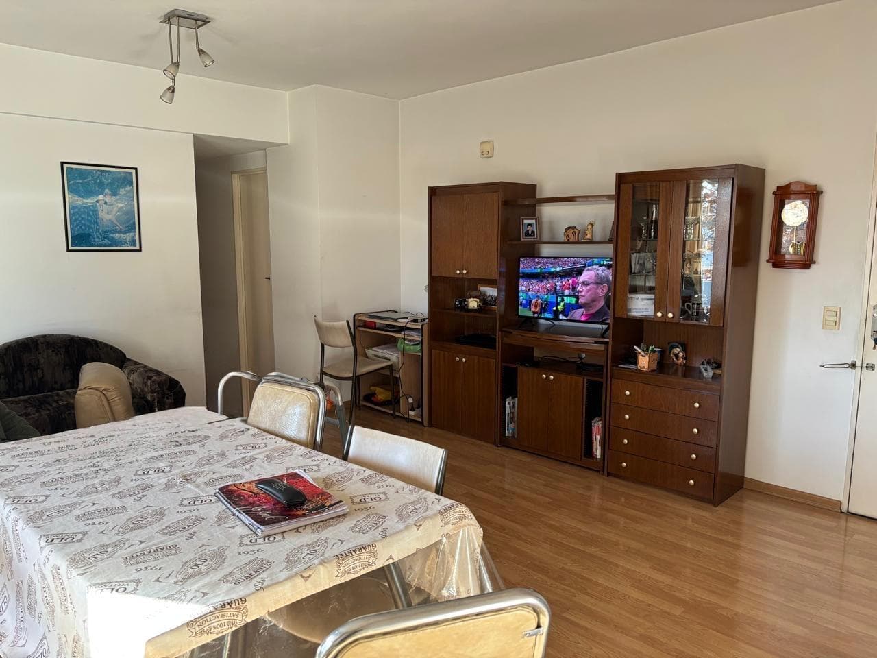 3-room apartment with a balcony in Vélez Sarsfield, with amenities.