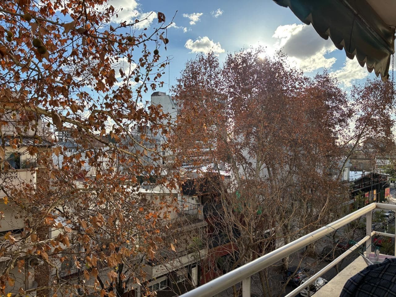 3-room apartment with a balcony in Vélez Sarsfield, with amenities.