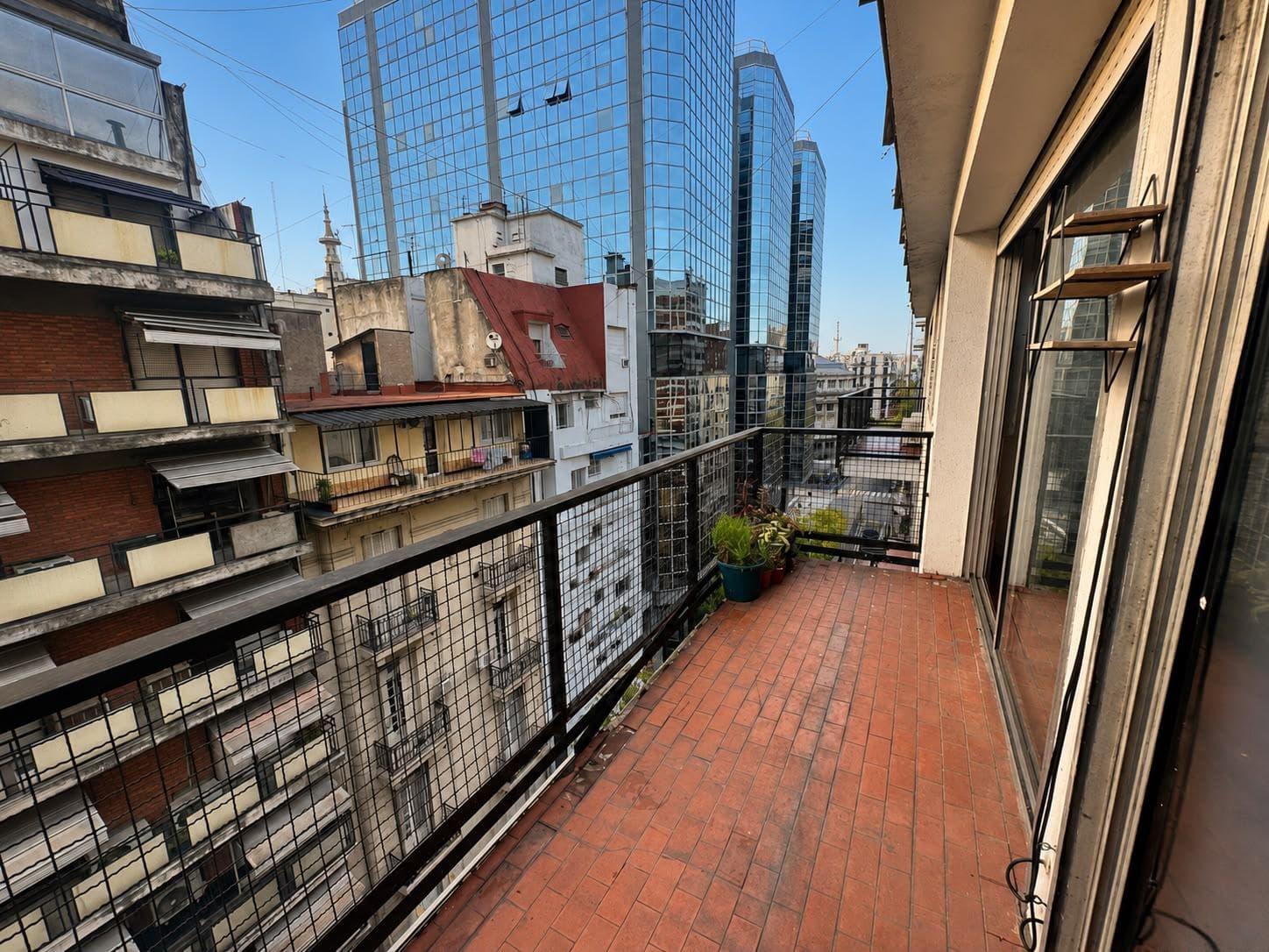 TWO-ROOM APARTMENT FOR SALE WITH BALCONY IN BALVANERA—QUALIFIES FOR A MORTGAGE