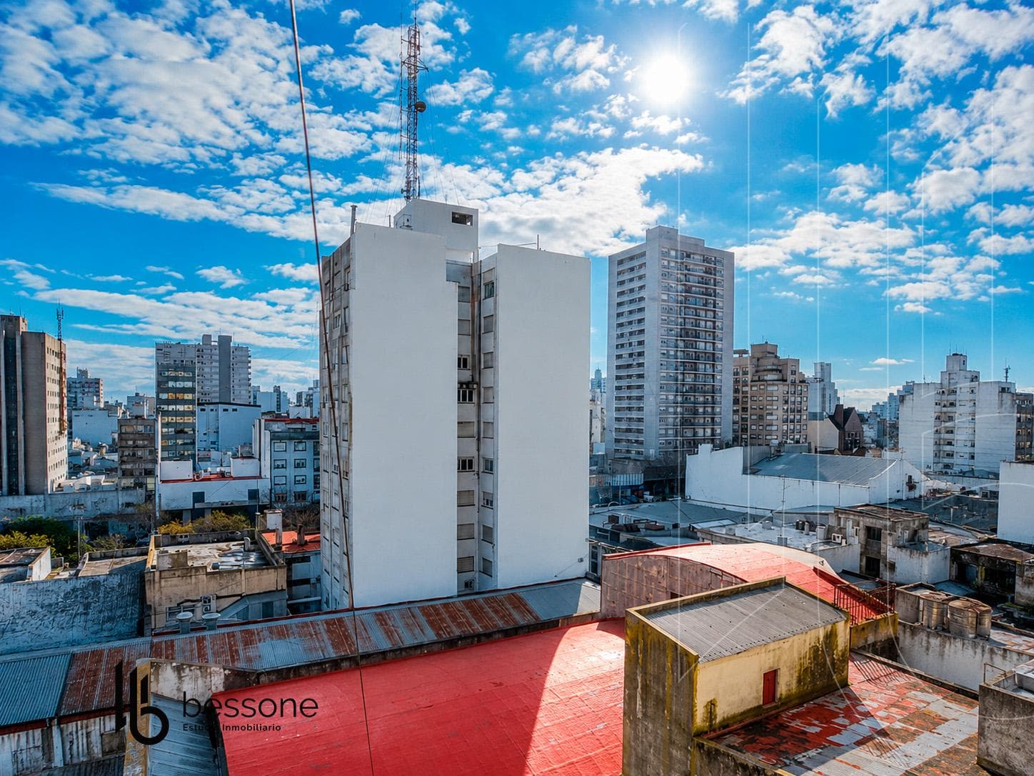 Very bright 2-room apartment in the CENTRO area