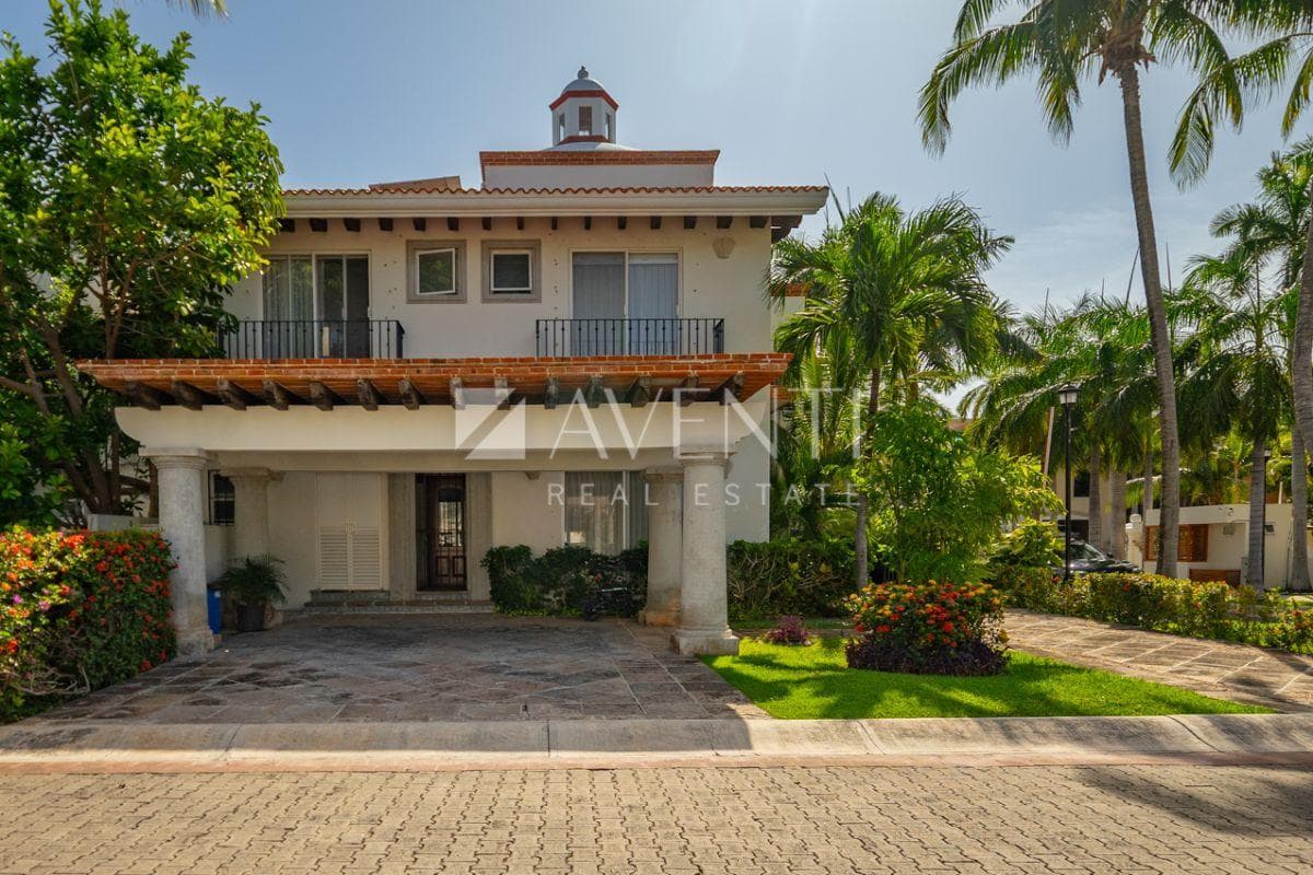 House for Sale/Rent, Isla Dorada, Cancún Hotel Zone