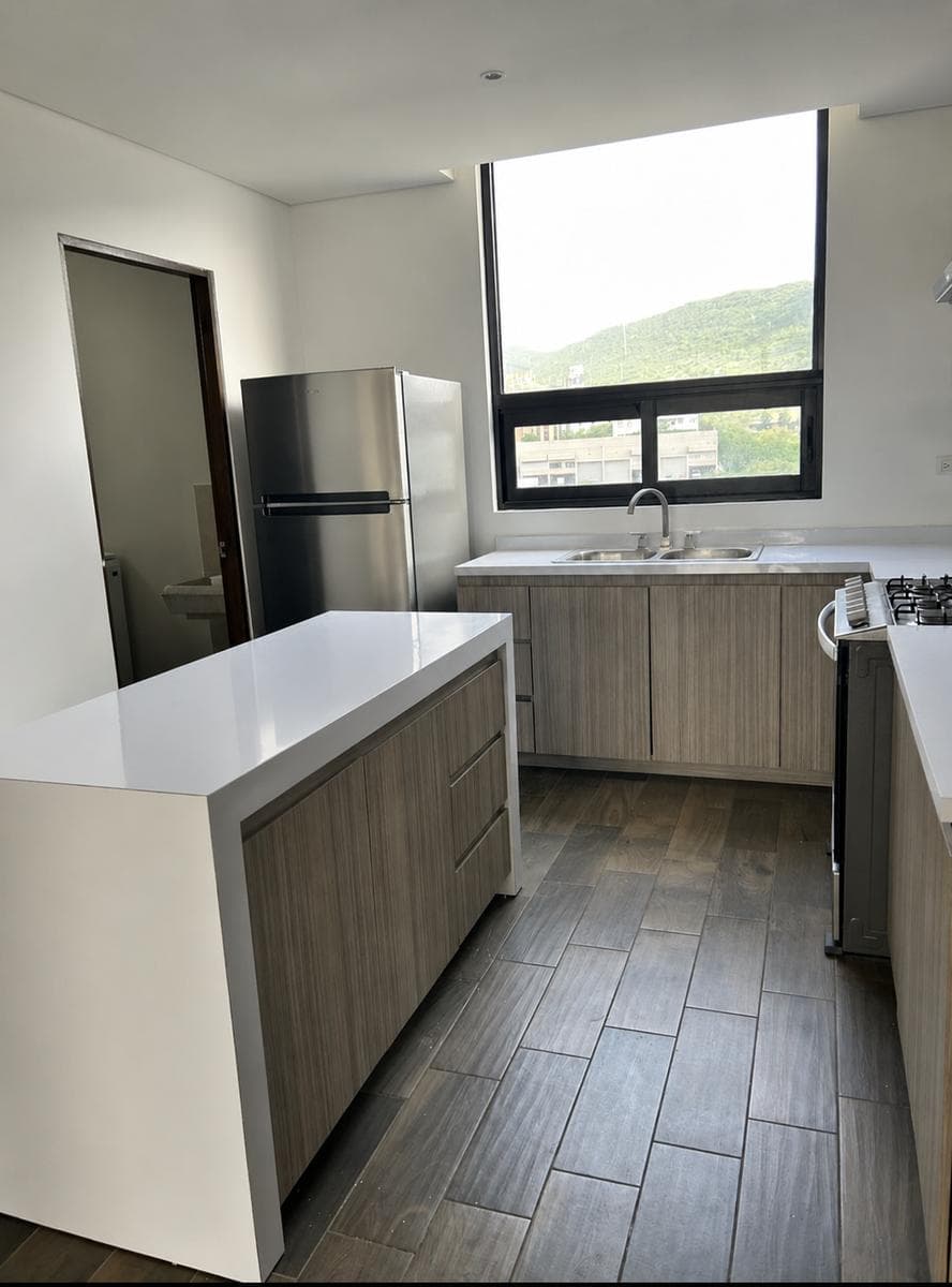 APARTMENT FOR RENT IN SAN JERONIMO - TORRE PARC