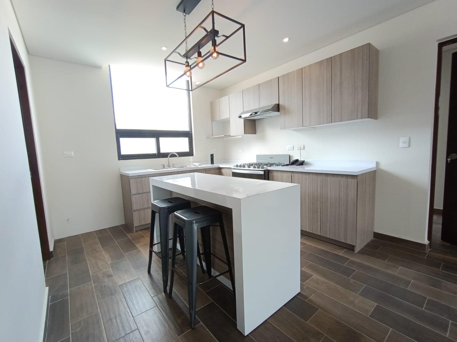 APARTMENT FOR RENT IN SAN JERONIMO - TORRE PARC