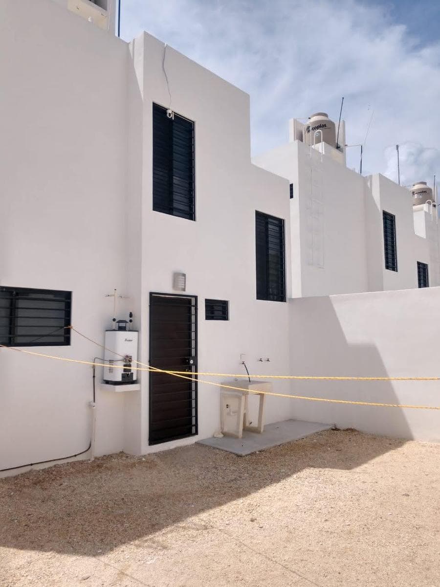 HOUSE FOR RENT IN MARSELLA—PLAYA DEL CARMEN