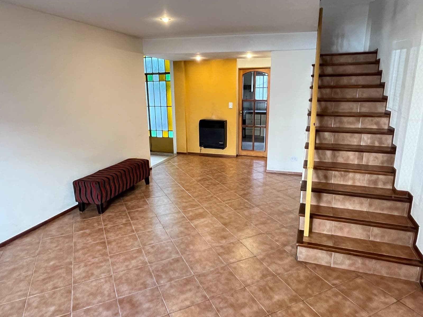 PH-Style House in Monte Castro for Sale