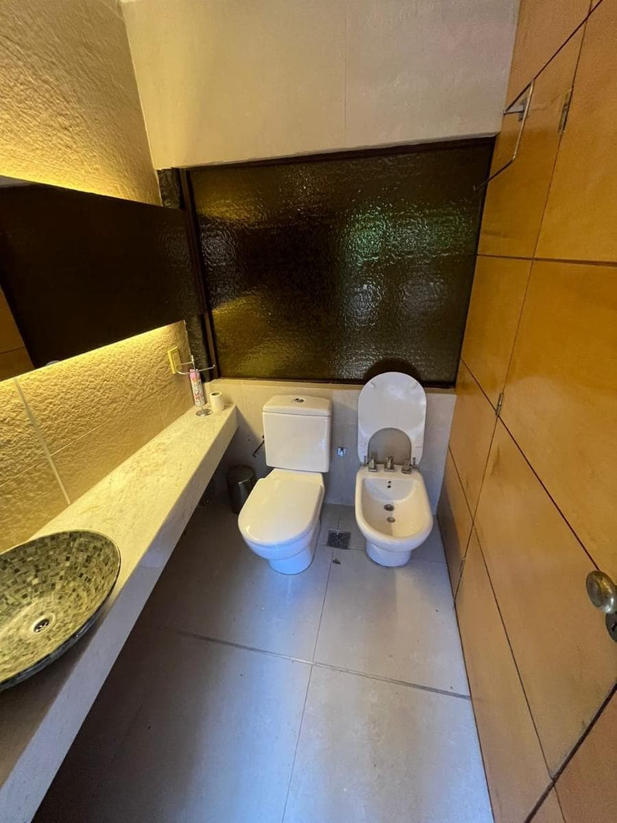 Impeccable 4-room villa with a spacious garden. Anfiteatro del Pinar neighborhood. Natural gas