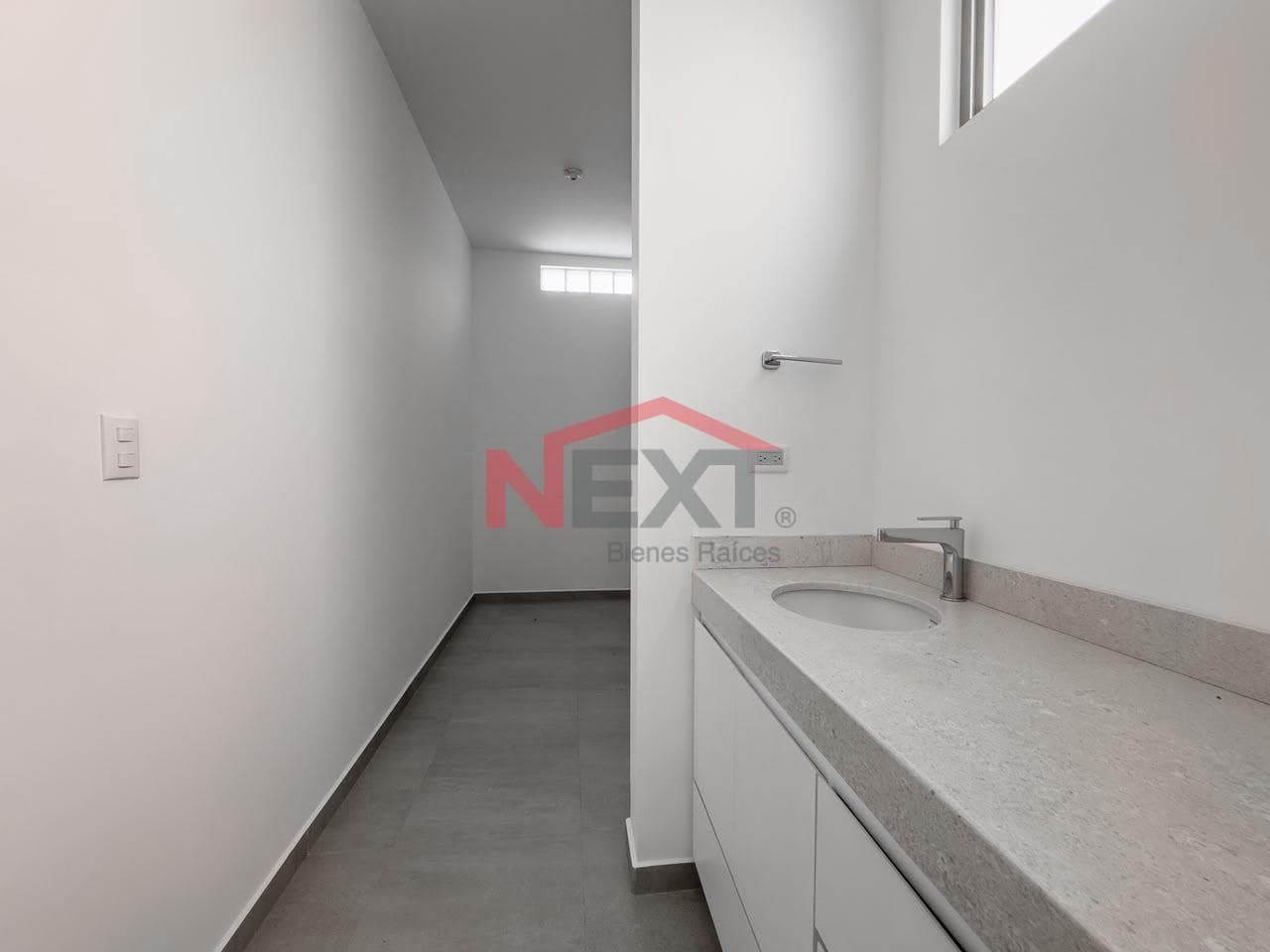 HOUSE FOR SALE IN LA MIRADA RESIDENCIAL