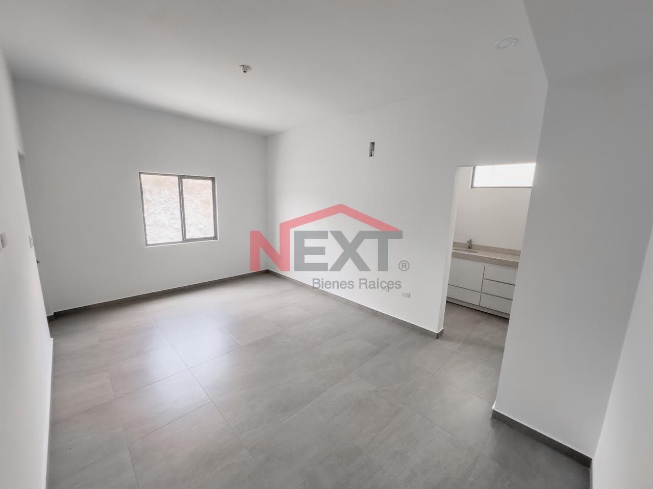 HOUSE FOR SALE IN LA MIRADA RESIDENCIAL
