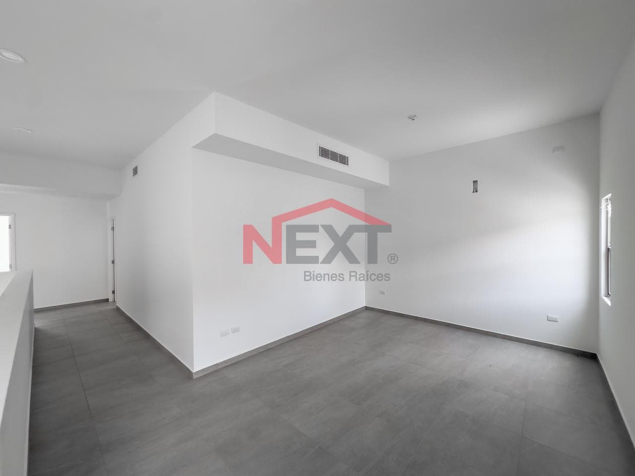 HOUSE FOR SALE IN LA MIRADA RESIDENCIAL