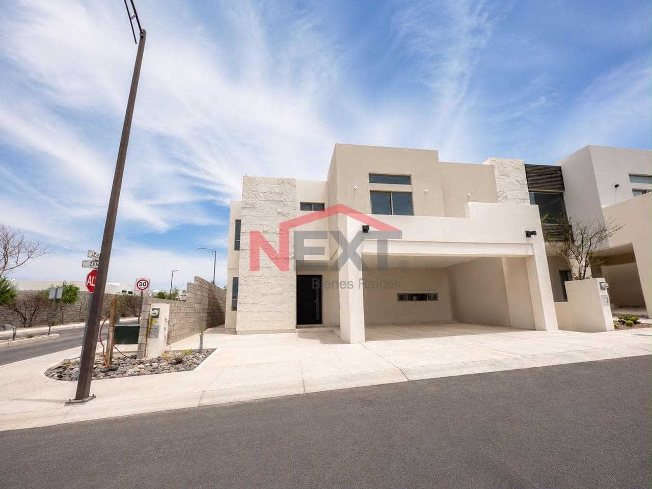 NEW HOME FOR SALE IN LA MIRADA