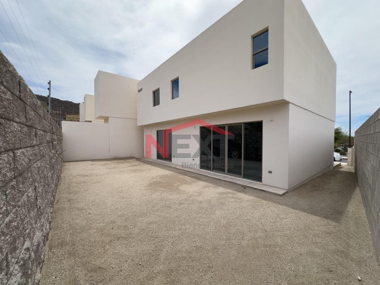 NEW HOME FOR SALE IN LA MIRADA