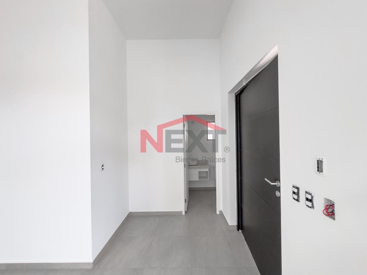 HOUSE FOR SALE IN LA MIRADA RESIDENCIAL