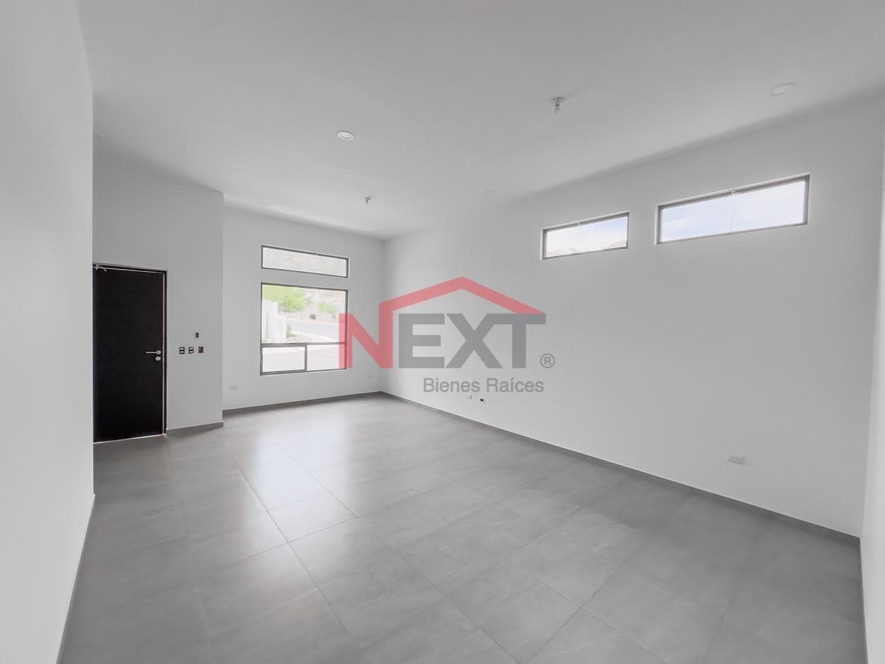 HOUSE FOR SALE IN LA MIRADA RESIDENCIAL