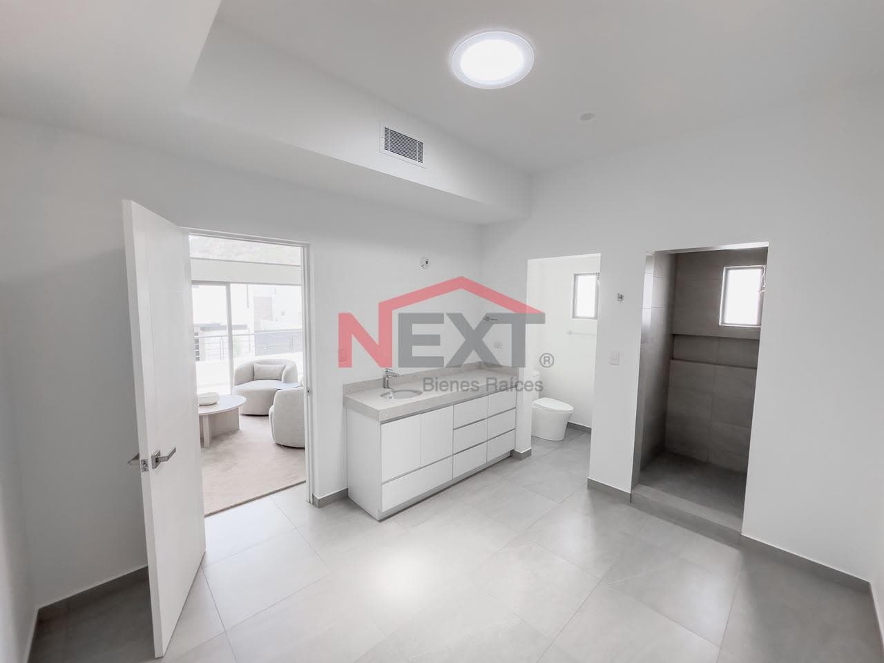HOUSE FOR SALE IN LA MIRADA RESIDENCIAL