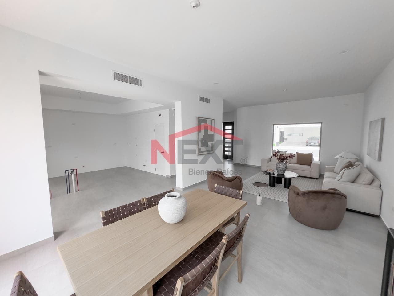 HOUSE FOR SALE IN LA MIRADA RESIDENCIAL