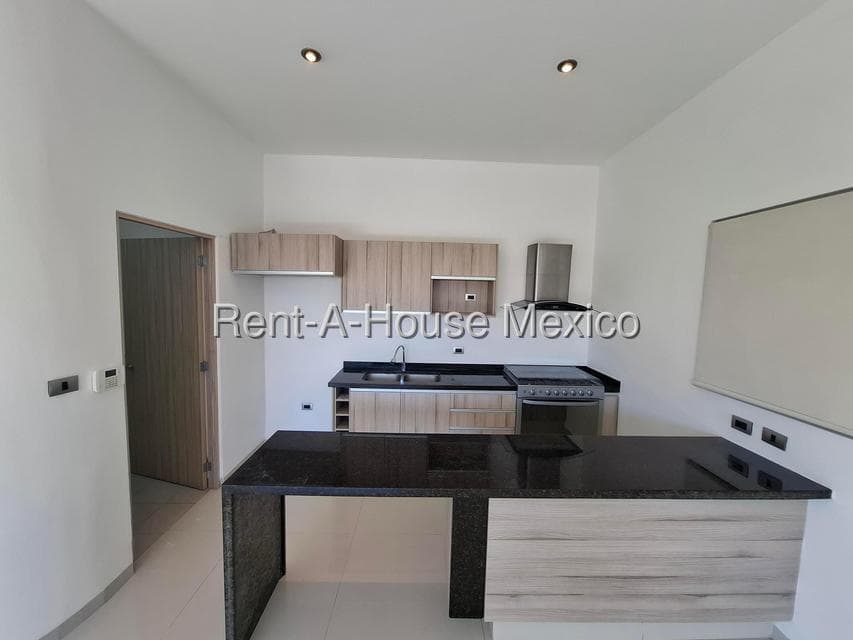 Ground-Floor Apartment for Rent in the El Mirador Subdivision