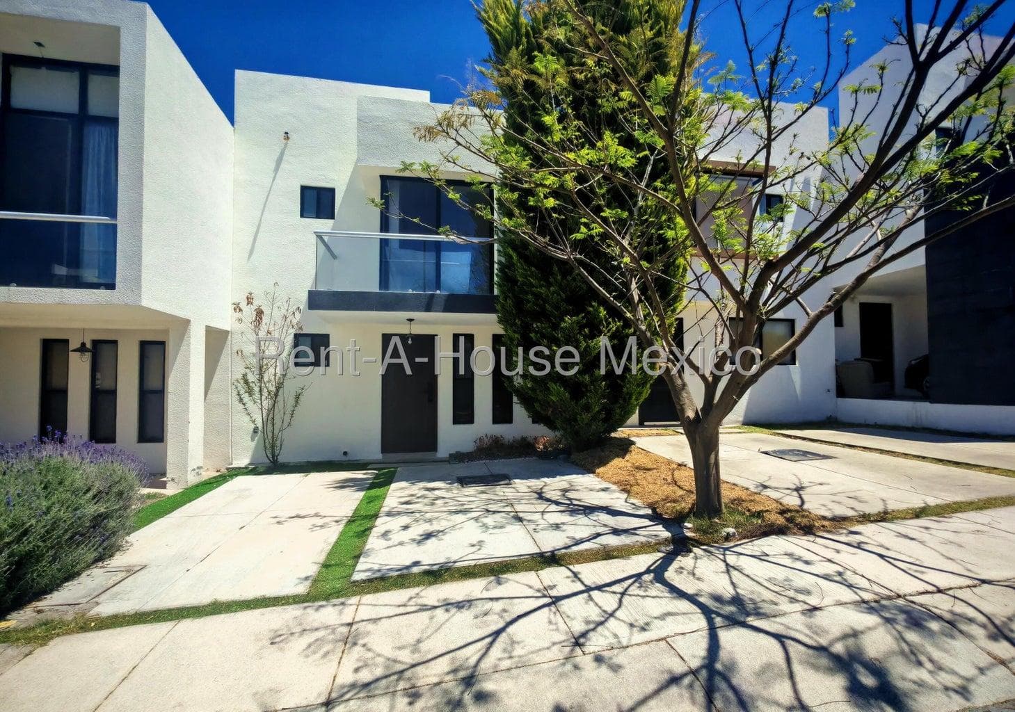 House for Sale in Zibata, Near HEB and Jamadi Park