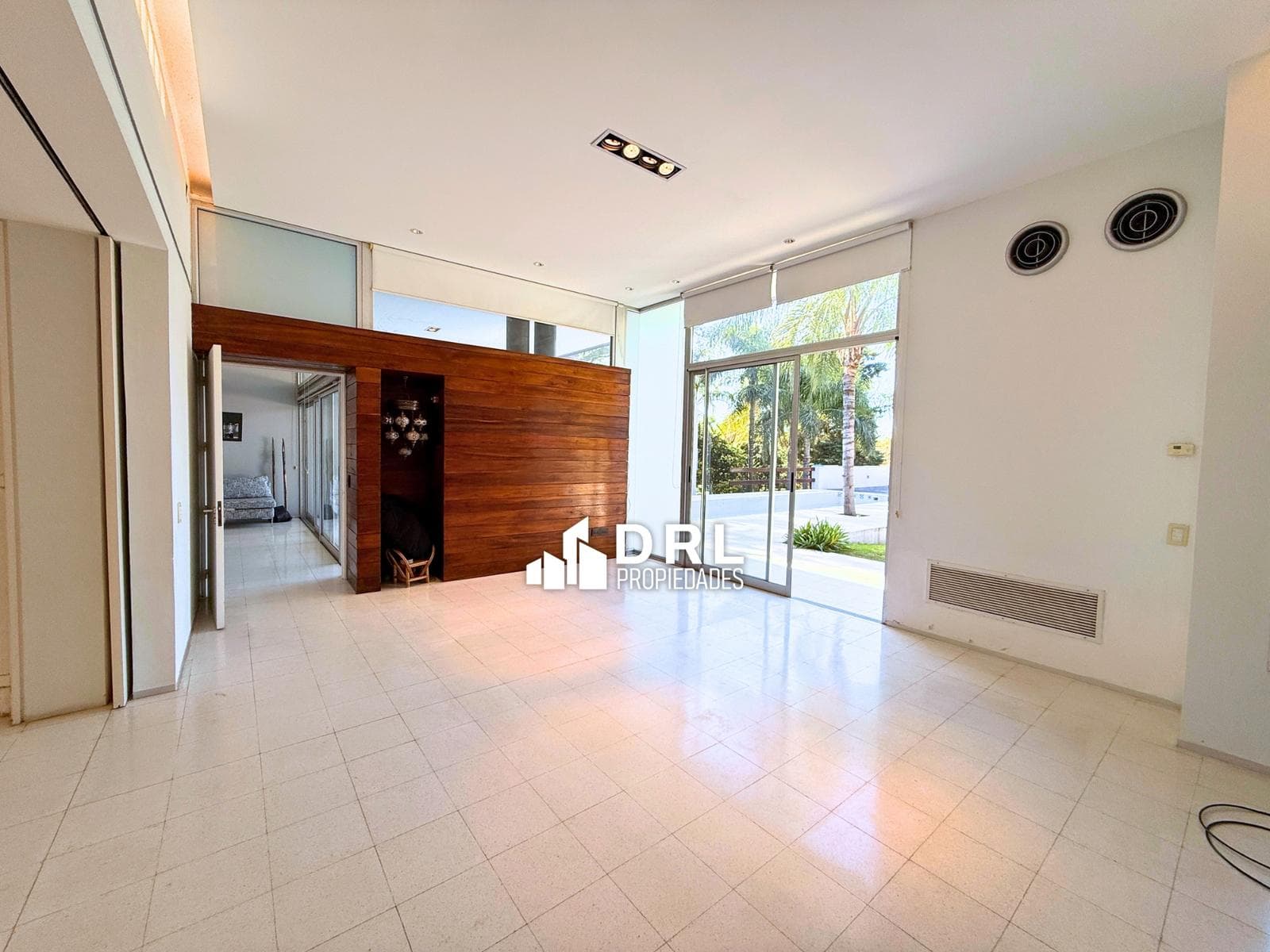 Single-story house in Las Delicias