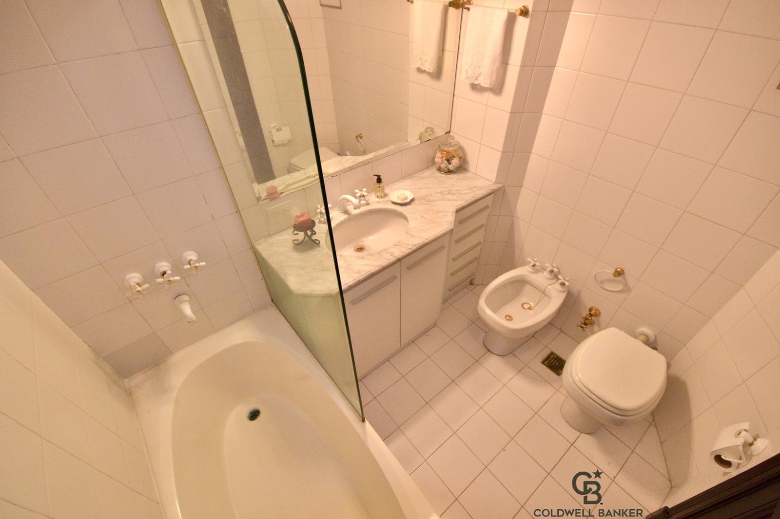 English-Style House for Sale in Belgrano.R