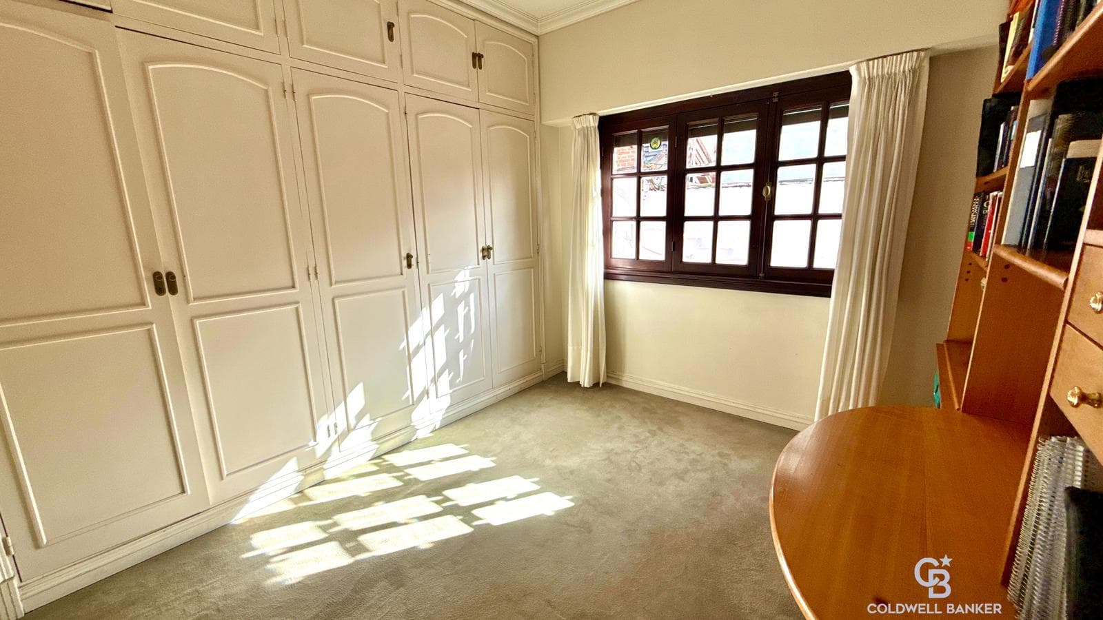English-Style House for Sale in Belgrano.R