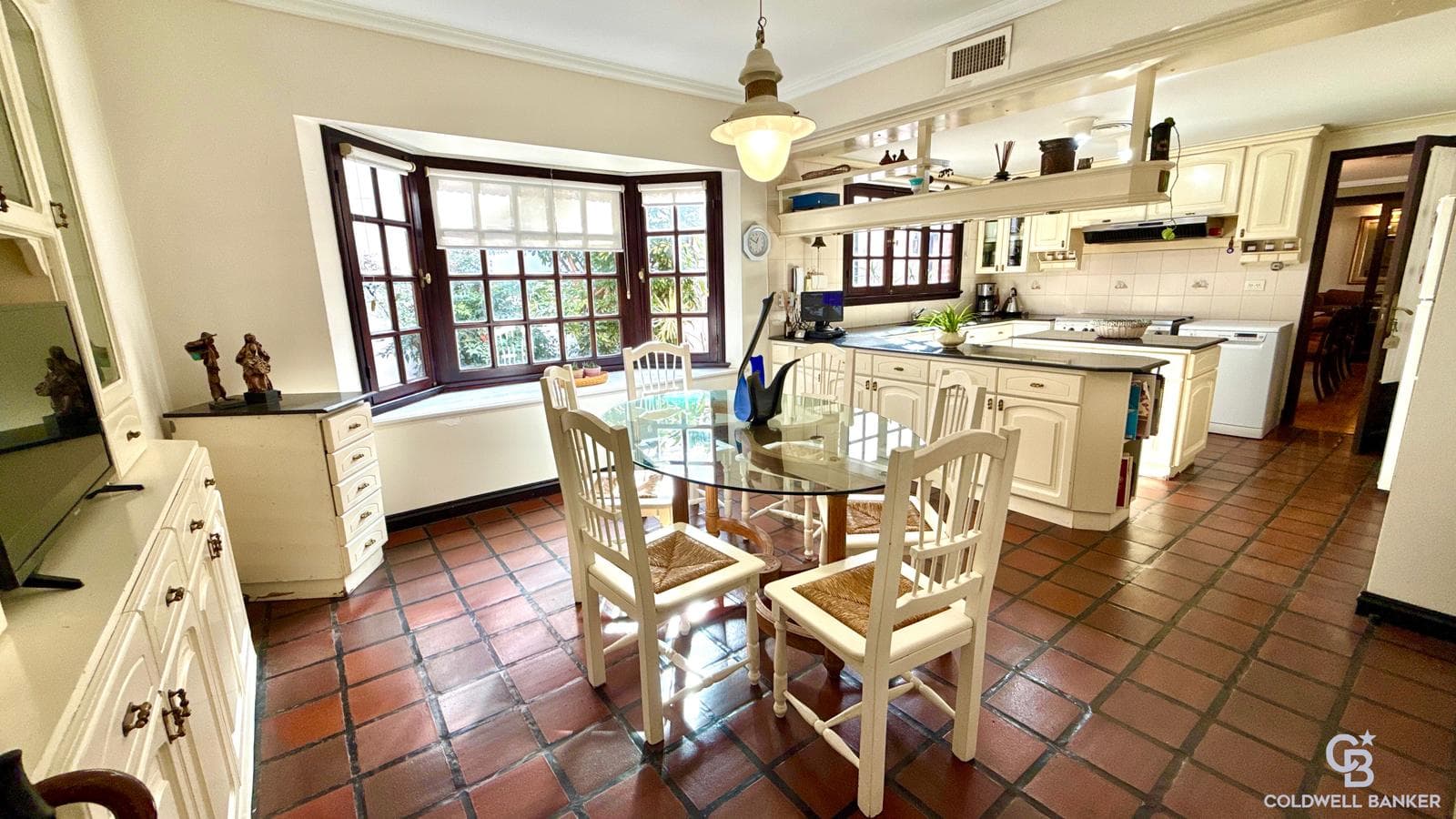 English-Style House for Sale in Belgrano.R