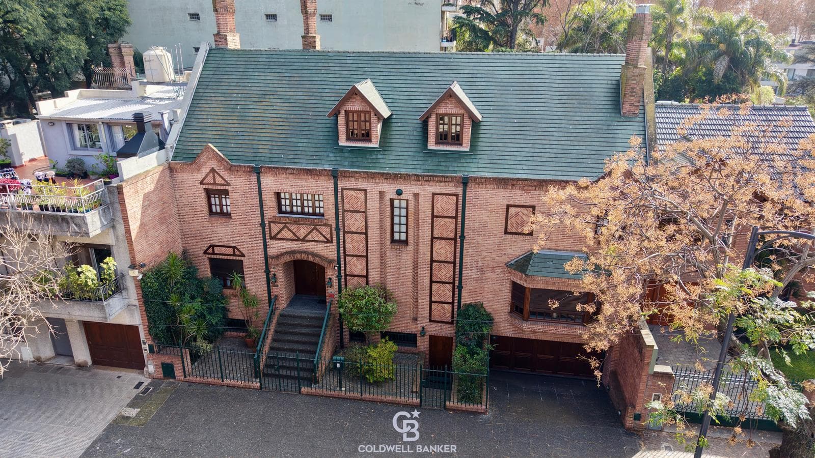 English-Style House for Sale in Belgrano.R