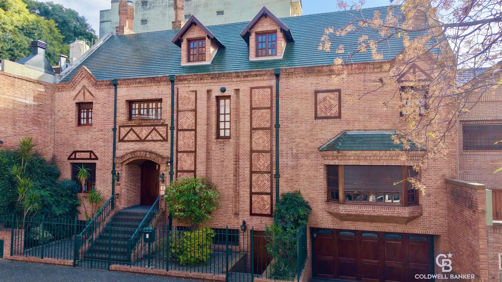 English-Style House for Sale in Belgrano.R