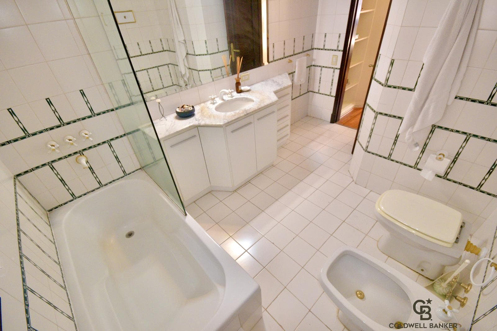 English-Style House for Sale in Belgrano.R