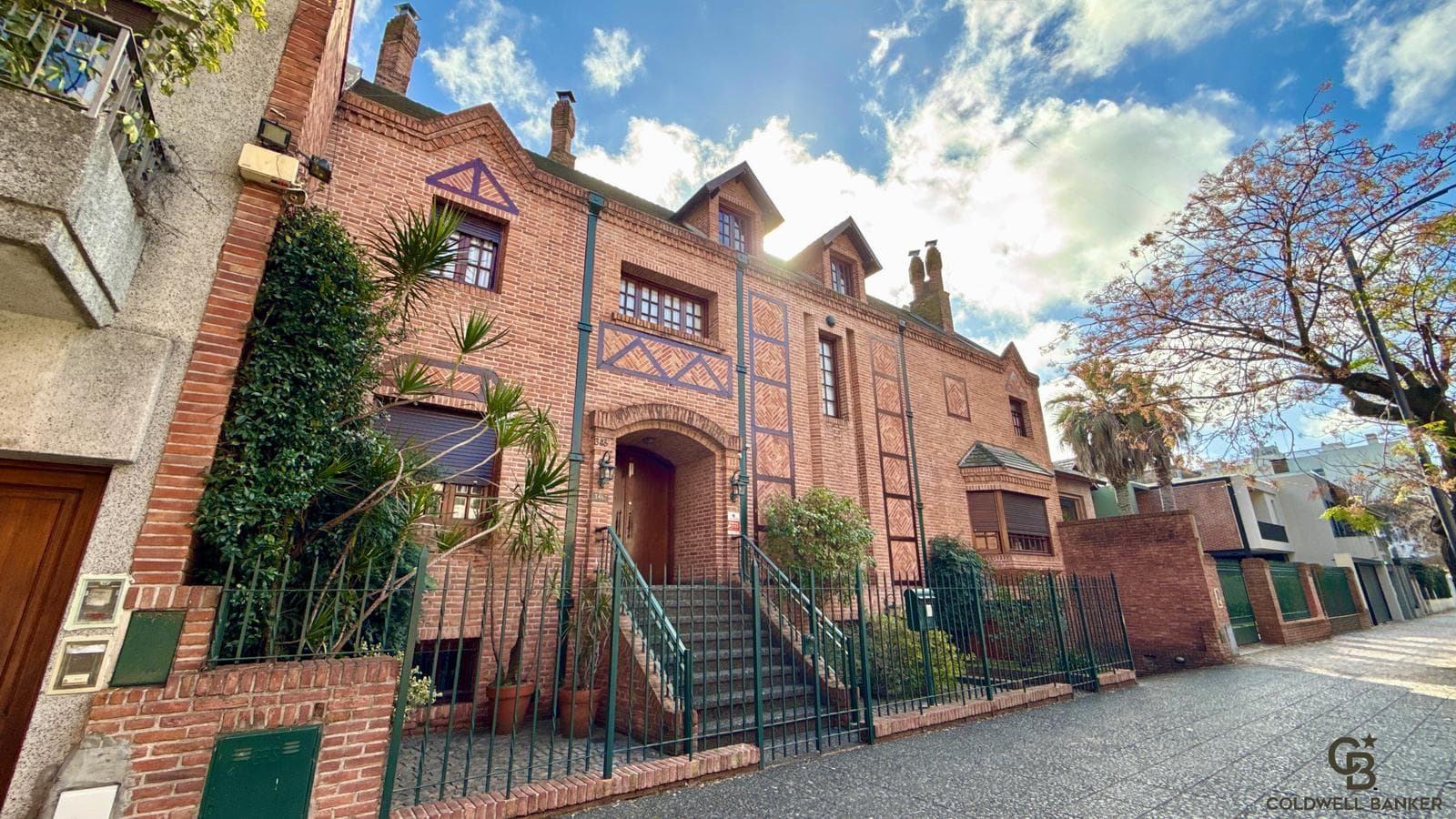 English-Style House for Sale in Belgrano.R