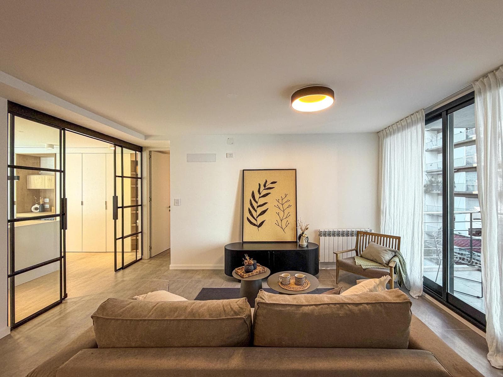 3-Bedroom Apartment in Parque España with Amenities