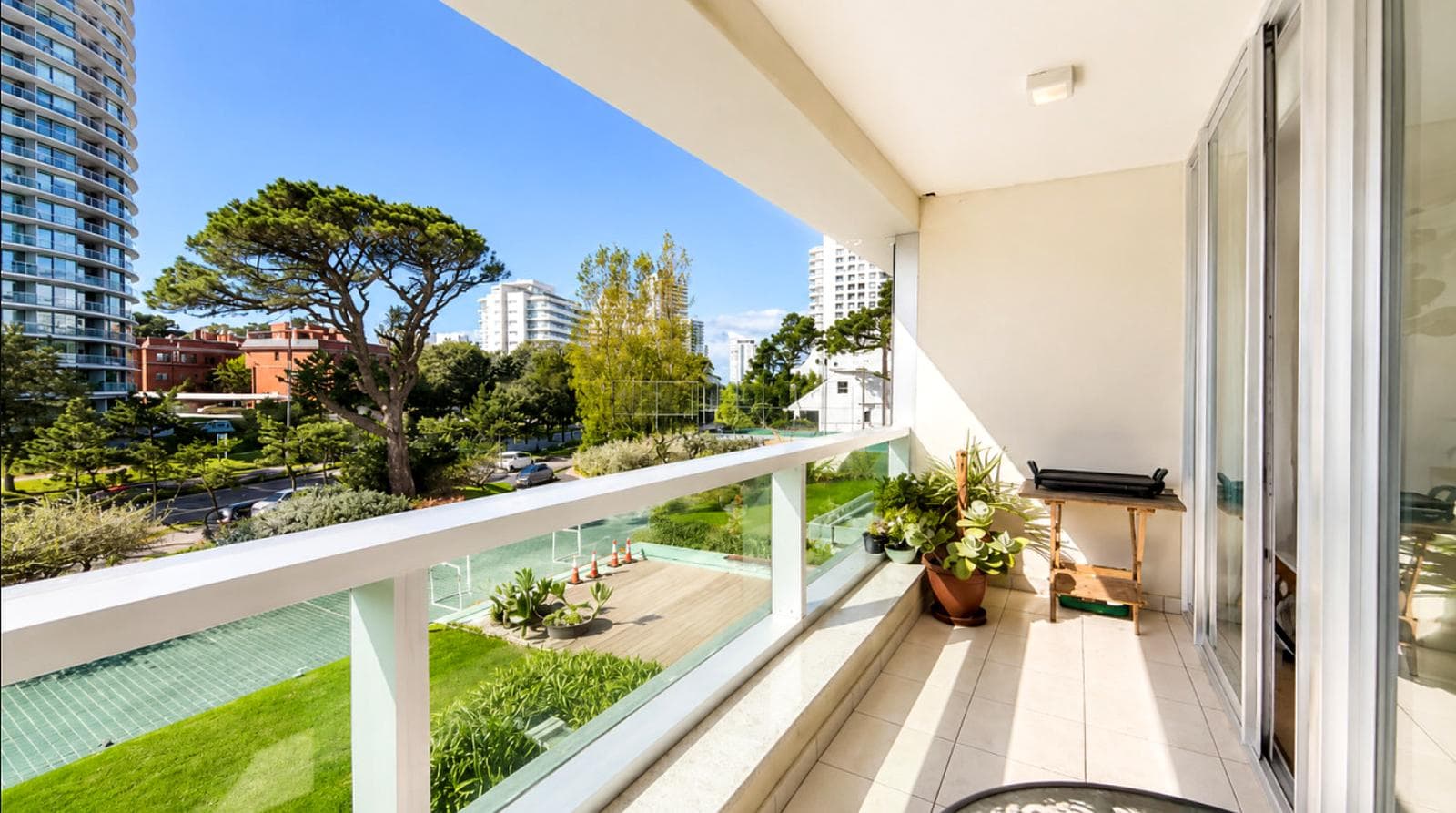 3-Bedroom Apartment for Sale in Roosevelt