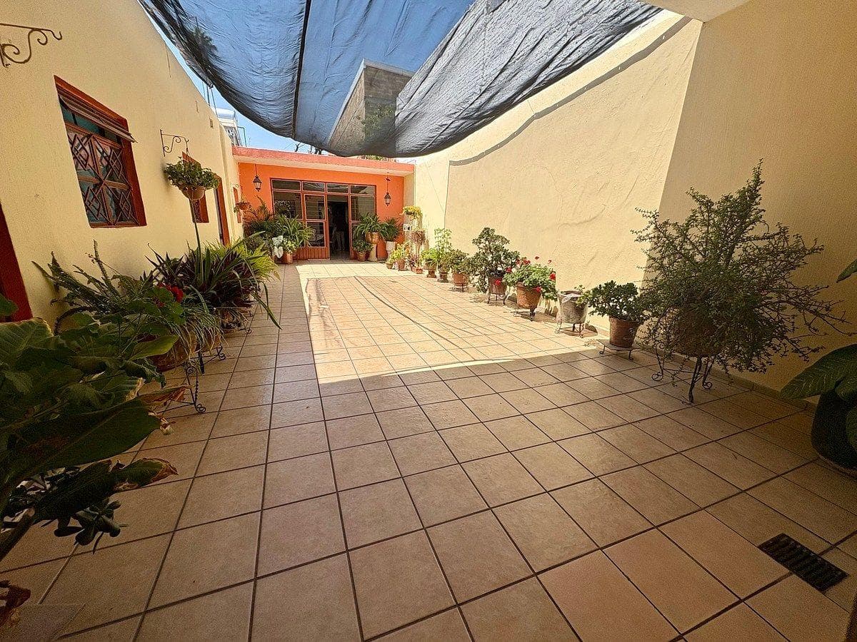 House in Tlaquepaque Pueblito