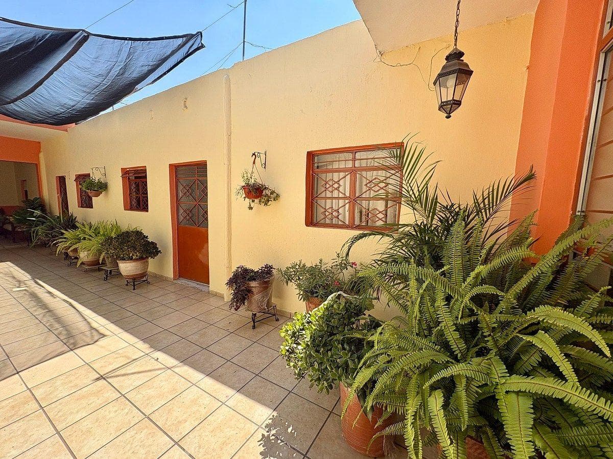 House in Tlaquepaque Pueblito