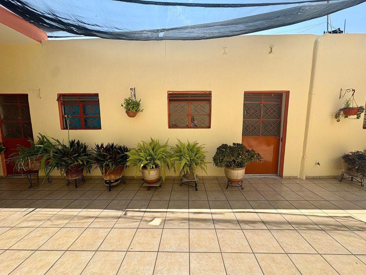 House in Tlaquepaque Pueblito