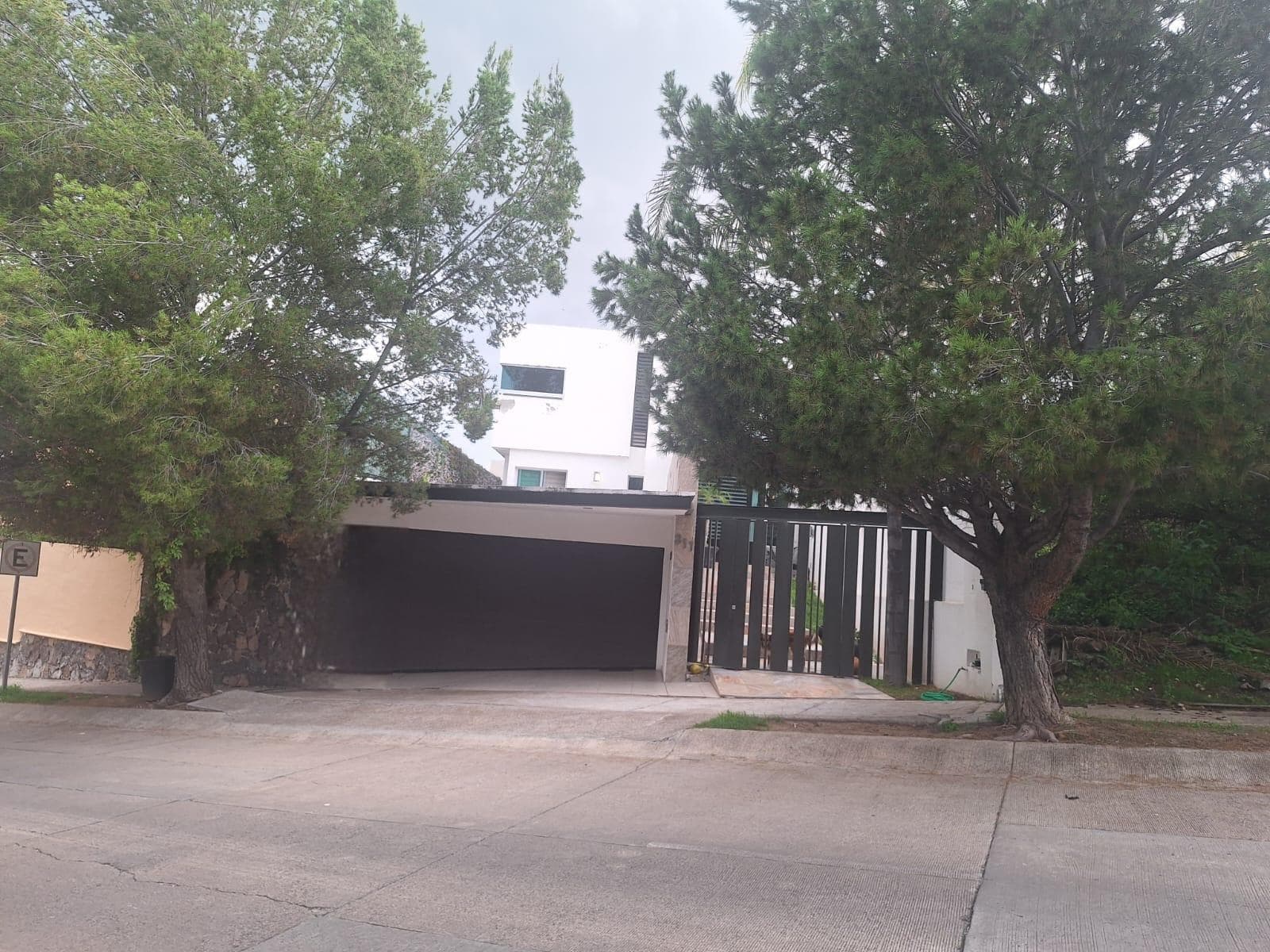 House in Porta Fontana with 4 bedrooms, one of which is on the ground floor